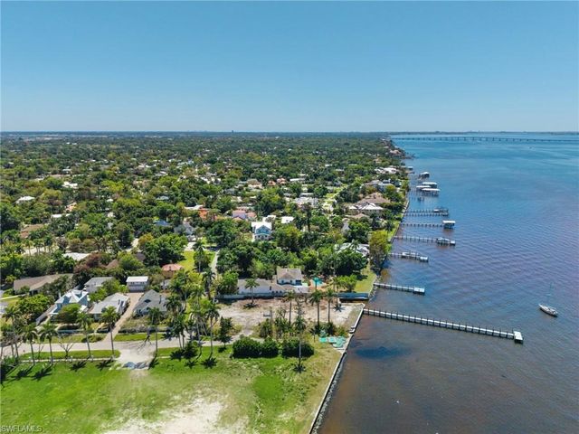 1310 Poinciana AVE, Fort Myers, FL 33901