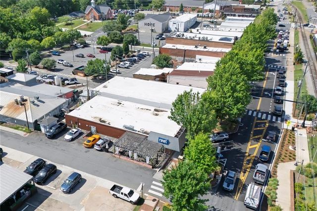 345 Commons Avenue, Woodstock, GA 30188