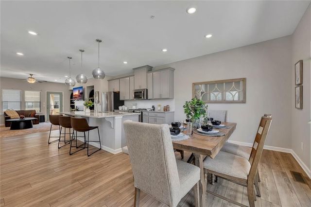 345 Commons Avenue, Woodstock, GA 30188