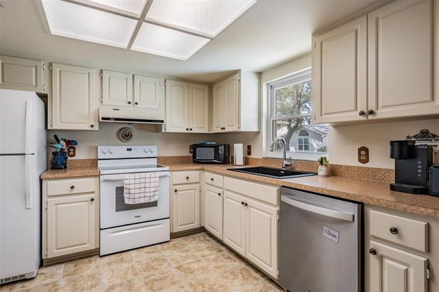 6328 OCEAN PINES LANE, Spring Hill, FL 34606