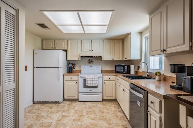 6328 OCEAN PINES LANE, Spring Hill, FL 34606