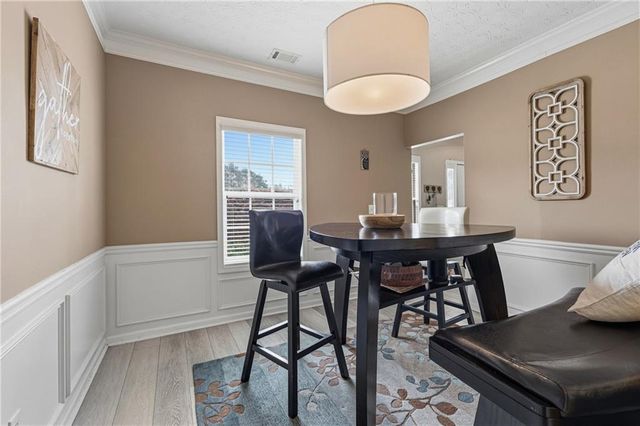 906 Milton Circle, Loganville, GA 30052