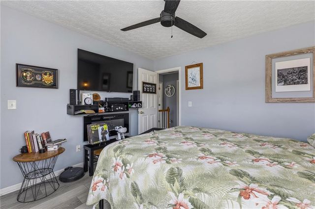 906 Milton Circle, Loganville, GA 30052