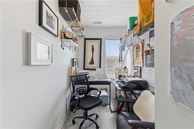 906 Milton Circle, Loganville, GA 30052