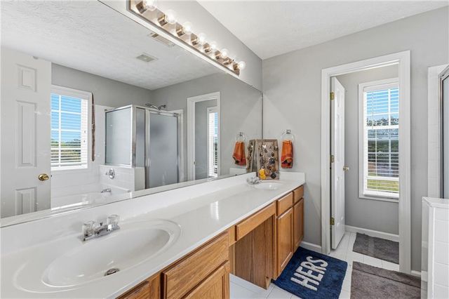 906 Milton Circle, Loganville, GA 30052