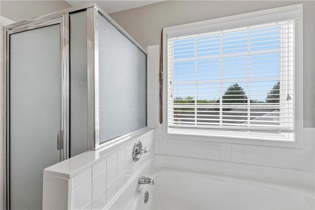 906 Milton Circle, Loganville, GA 30052