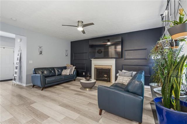 906 Milton Circle, Loganville, GA 30052