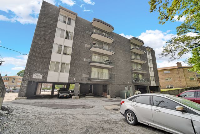 11116 S Longwood Drive 202, Chicago, IL 60643