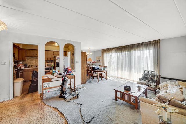 11116 S Longwood Drive 202, Chicago, IL 60643