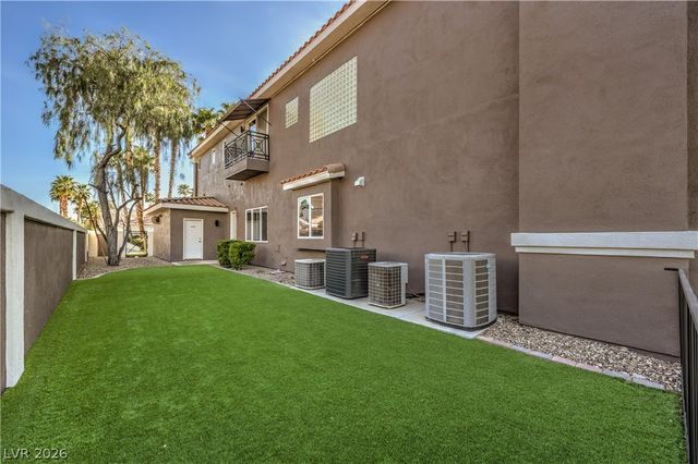 7520 Captains Harbor Drive, Las Vegas, NV 89117