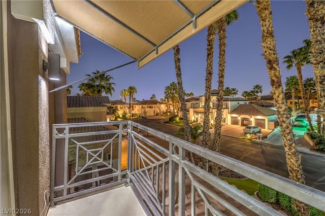 7520 Captains Harbor Drive, Las Vegas, NV 89117