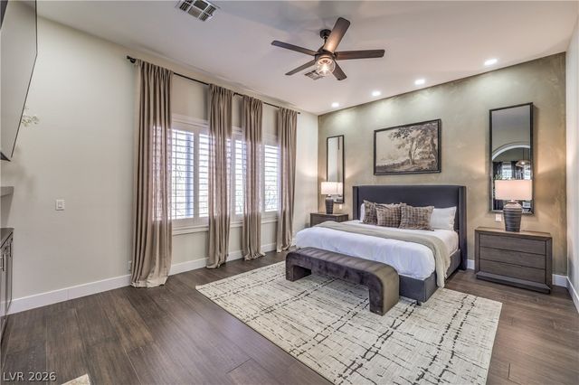 7520 Captains Harbor Drive, Las Vegas, NV 89117