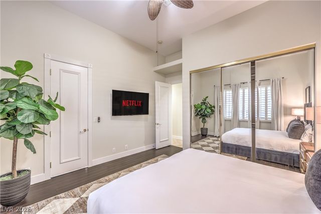 7520 Captains Harbor Drive, Las Vegas, NV 89117