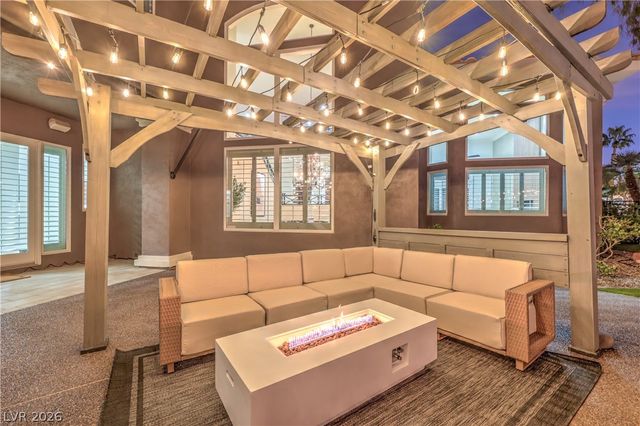 7520 Captains Harbor Drive, Las Vegas, NV 89117