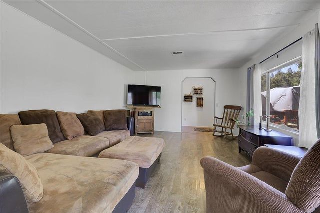 10598 Slingsby Ln, Dobbins, CA 95935