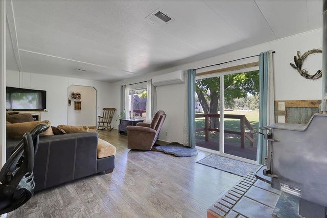10598 Slingsby Ln, Dobbins, CA 95935