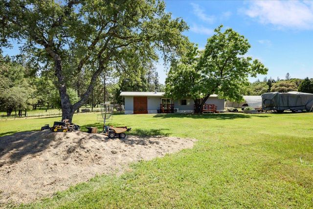 10598 Slingsby Ln, Dobbins, CA 95935