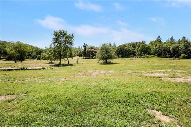 10598 Slingsby Ln, Dobbins, CA 95935