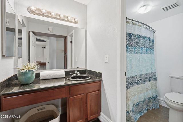 3825 E CAMELBACK Road 230, Phoenix, AZ 85018