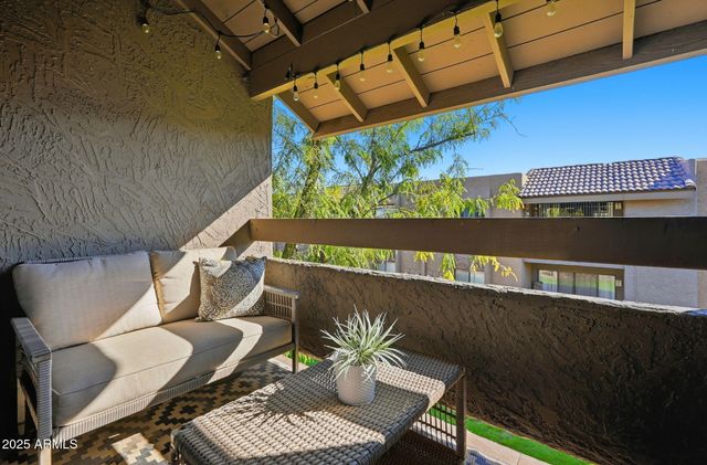 3825 E CAMELBACK Road 230, Phoenix, AZ 85018