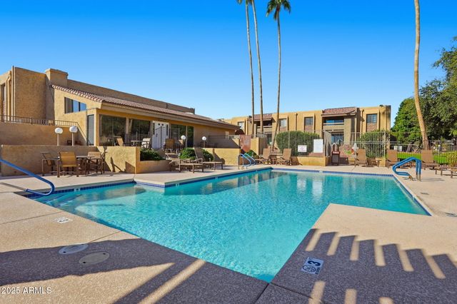 3825 E CAMELBACK Road 230, Phoenix, AZ 85018