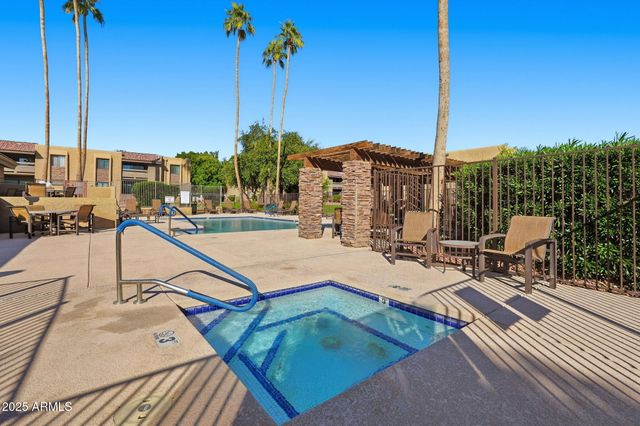 3825 E CAMELBACK Road 230, Phoenix, AZ 85018