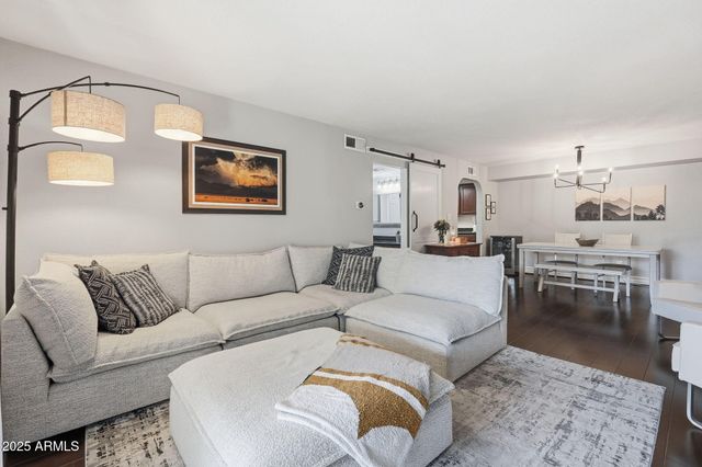 3825 E CAMELBACK Road 230, Phoenix, AZ 85018