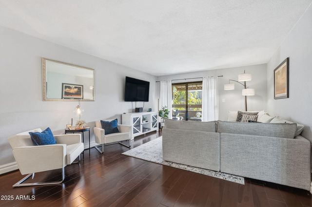 3825 E CAMELBACK Road 230, Phoenix, AZ 85018