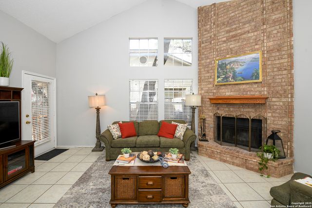 9536 W Dover ridge, San Antonio, TX 78250