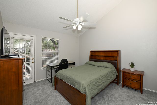 9536 W Dover ridge, San Antonio, TX 78250