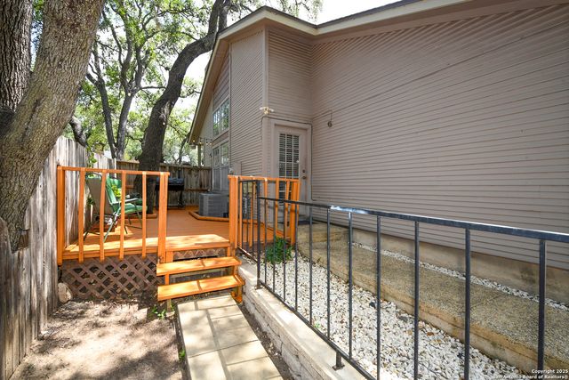 9536 W Dover ridge, San Antonio, TX 78250