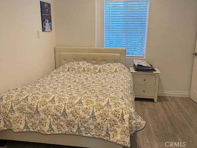22522 Clarendon, Los Angeles, CA 91367