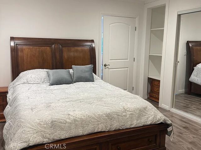 22522 Clarendon, Los Angeles, CA 91367