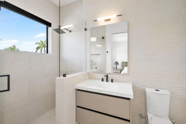 830 Lake Shore Drive, Delray Beach, FL 33444