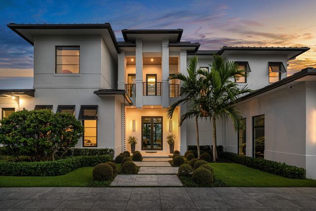 830 Lake Shore Drive, Delray Beach, FL 33444