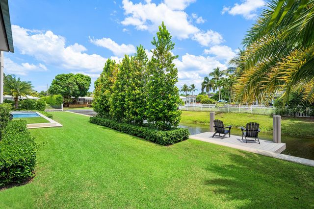 830 Lake Shore Drive, Delray Beach, FL 33444