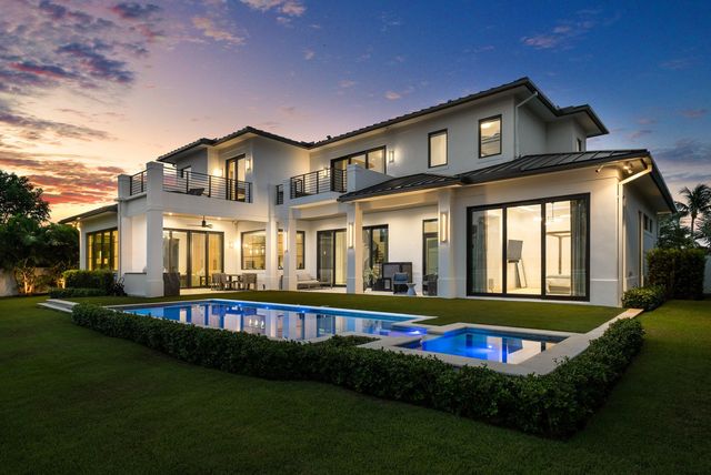 830 Lake Shore Drive, Delray Beach, FL 33444