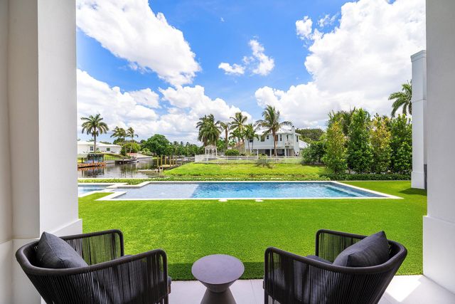 830 Lake Shore Drive, Delray Beach, FL 33444