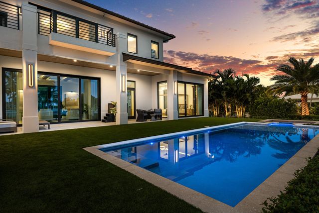 830 Lake Shore Drive, Delray Beach, FL 33444