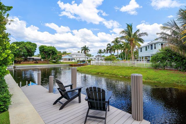 830 Lake Shore Drive, Delray Beach, FL 33444