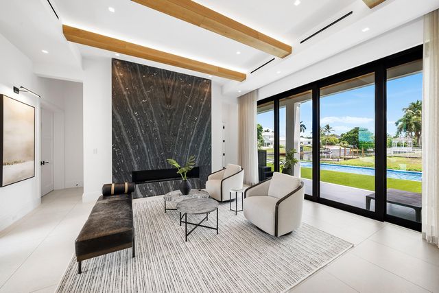 830 Lake Shore Drive, Delray Beach, FL 33444