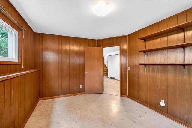 4175 Mahoney Road, Mcfarland, WI 53558