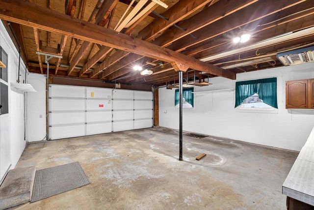 4175 Mahoney Road, Mcfarland, WI 53558