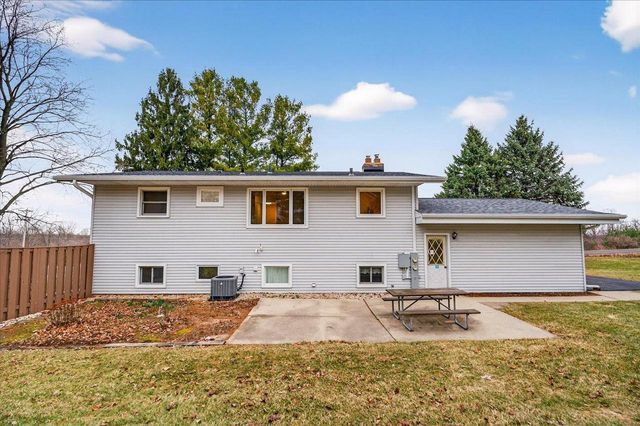 4175 Mahoney Road, Mcfarland, WI 53558