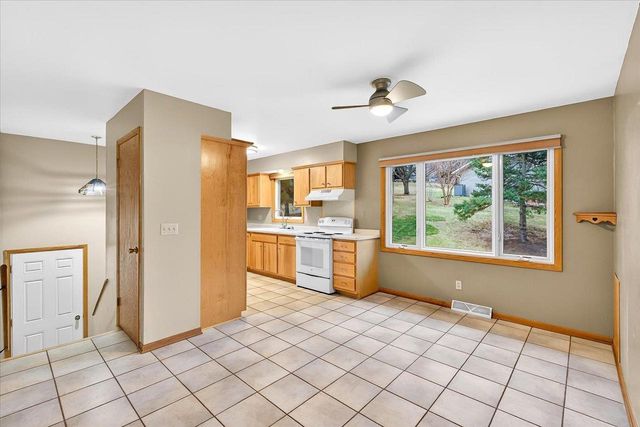 4175 Mahoney Road, Mcfarland, WI 53558