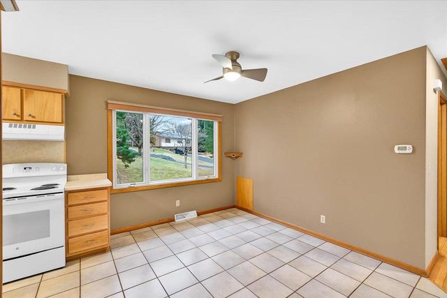 4175 Mahoney Road, Mcfarland, WI 53558