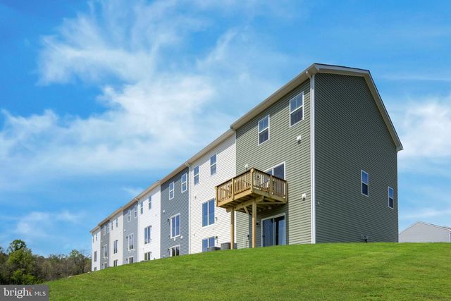 480 SOPHIE ST, Strasburg, VA 22657