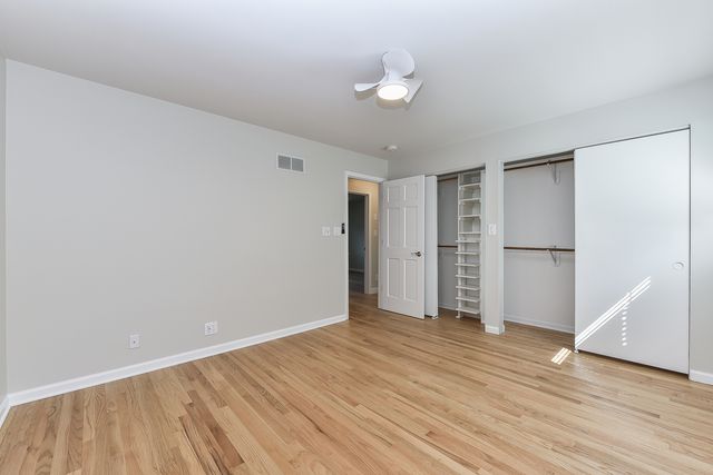 5S480 Campbell Drive, Naperville, IL 60563
