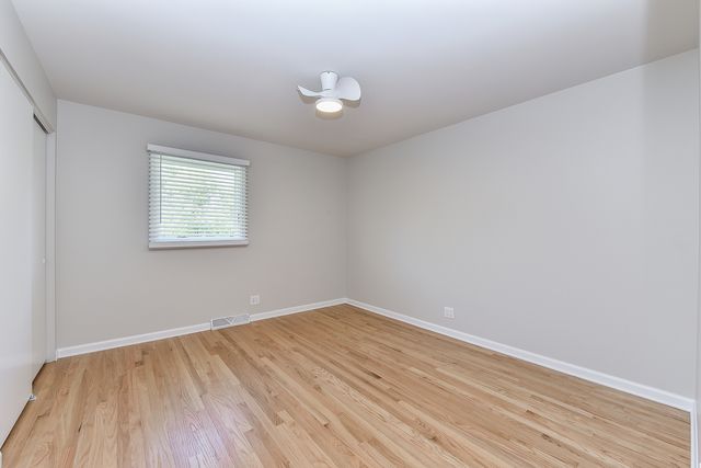 5S480 Campbell Drive, Naperville, IL 60563