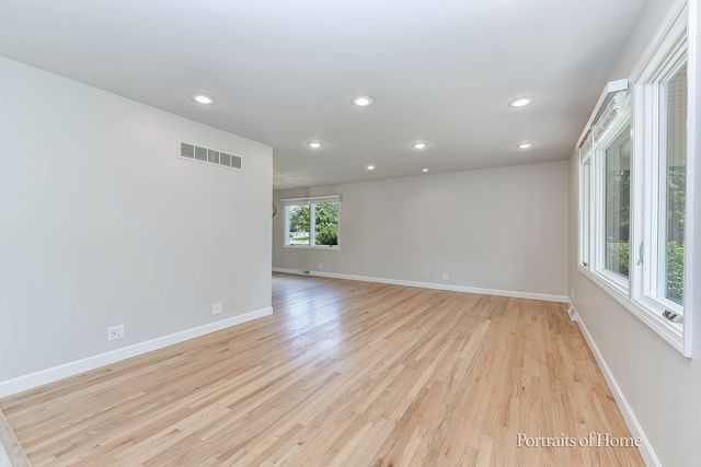 5S480 Campbell Drive, Naperville, IL 60563
